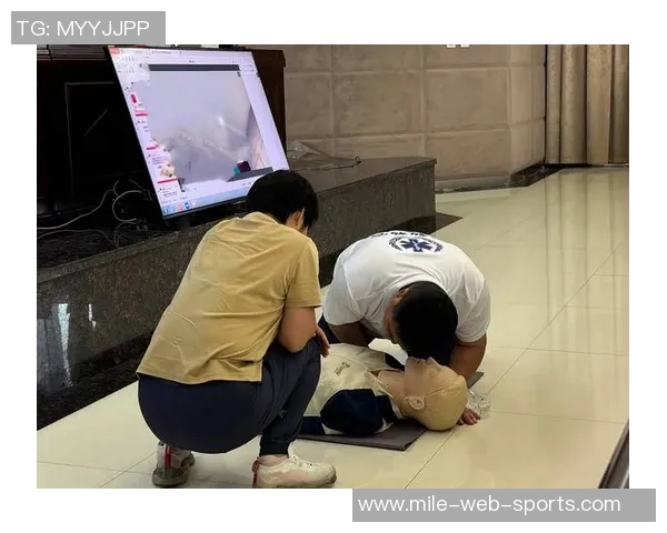 巴尔扎利强调球员健康的重要性并呼吁普及急救知识培训 巴尔扎利强调球员健康的重要性并呼吁普及急救知识培训